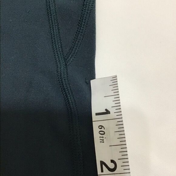 Lululemon GreenĀ Align LeggingsāPantsāSizeā2 - Picture 9 of 10